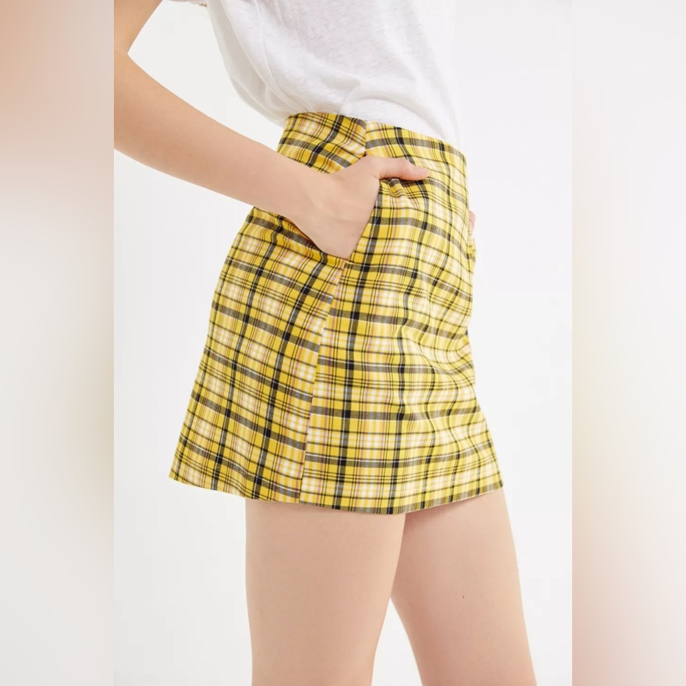 Urban Outfitters UO Colin Plaid Pocket Mini Skirt - Yellow